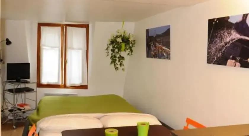 Studio rue de Montmartre - photo 1