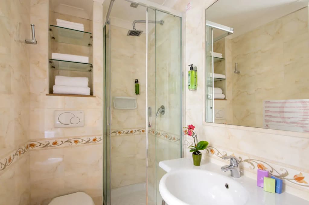 Hotel Oxford - photo 9