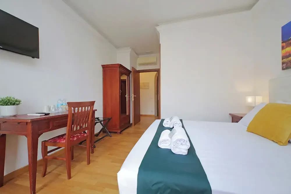 Romulus Rooms - photo 24