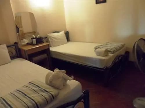 Huen Panicha Guesthouse - photo 3