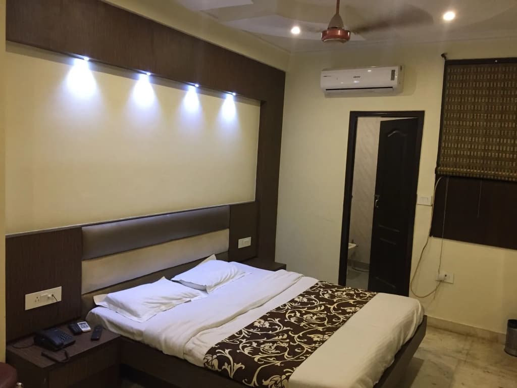 Hotel The Spot - photo 4