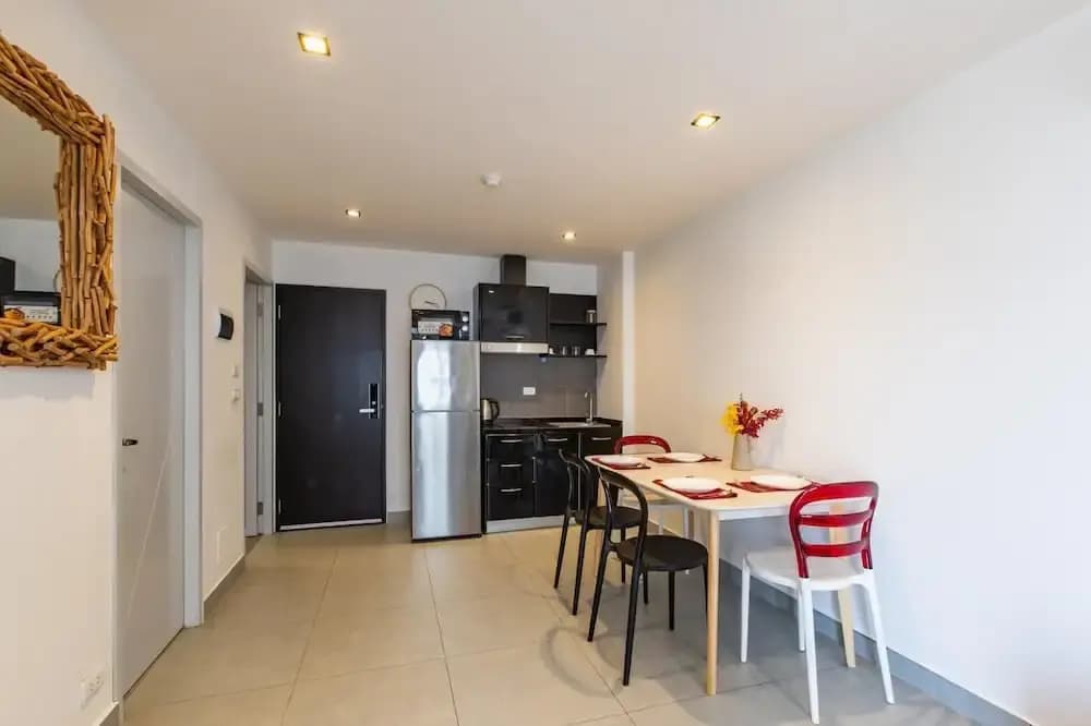 Modern Condo - 1BR T1-401 - photo 5