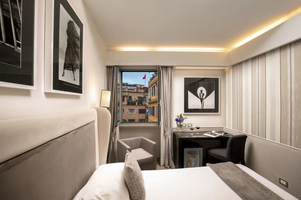 Condotti Palace - photo 4