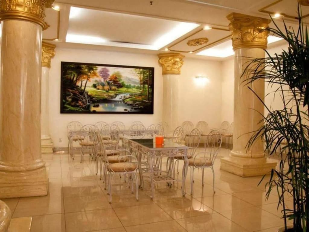 Phi Phung Hotel - photo 10