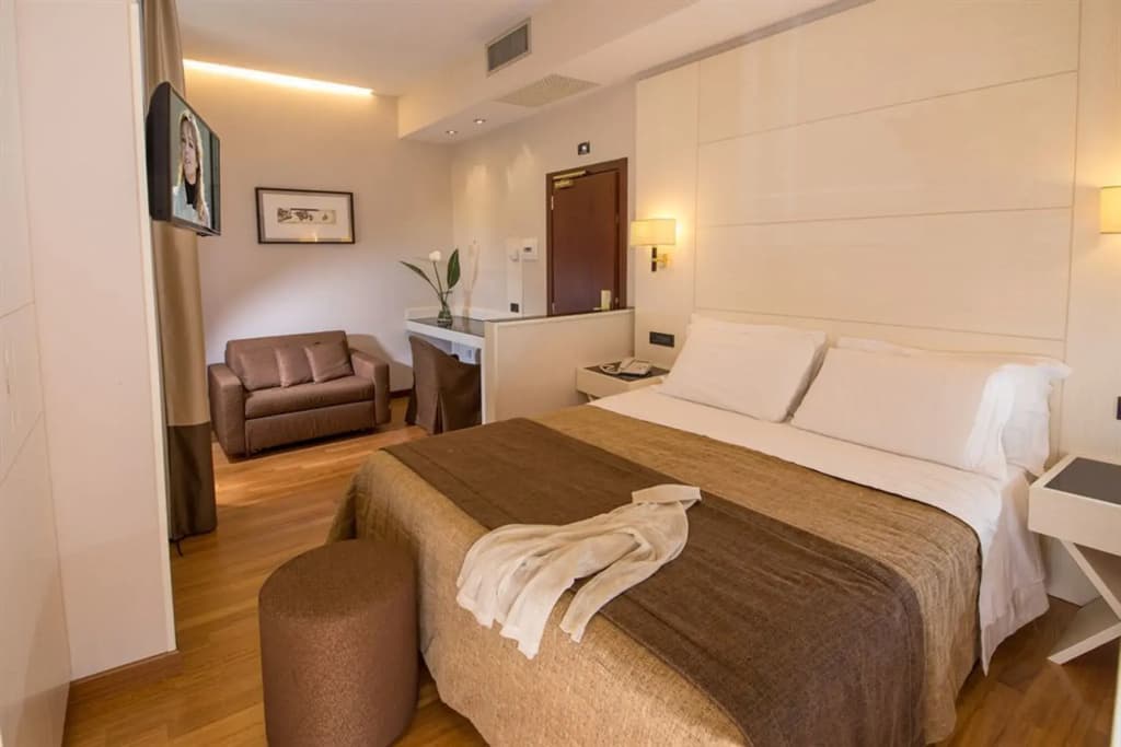 Hotel Oxford - photo 5