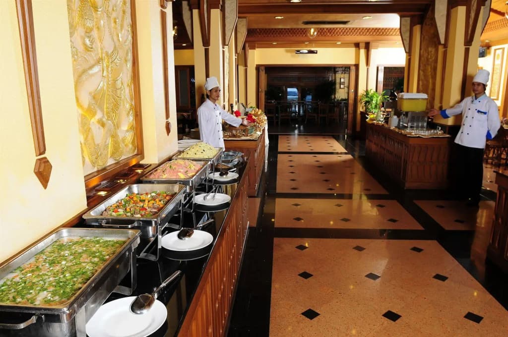 Golden Beach Hotel Pattaya - photo 18