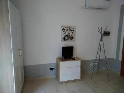 DanyHouseDue, Bed and Breakfast Careggi Firenze - photo 2
