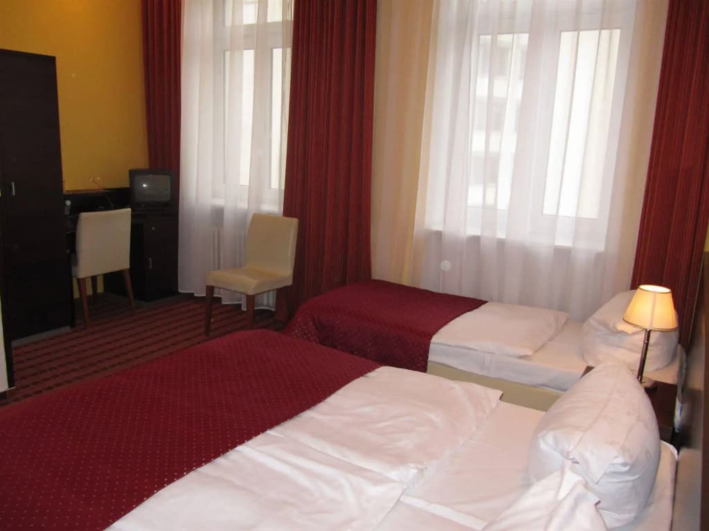 Royal Plaza - photo 4
