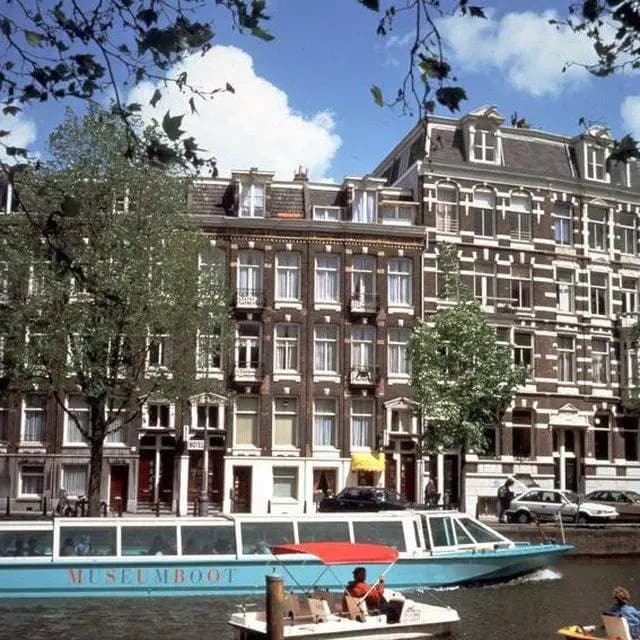 King Hotel - photo 9