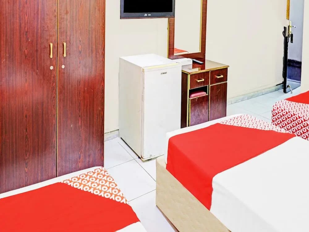 Great Country Hotel by OYO Rooms - photo 3