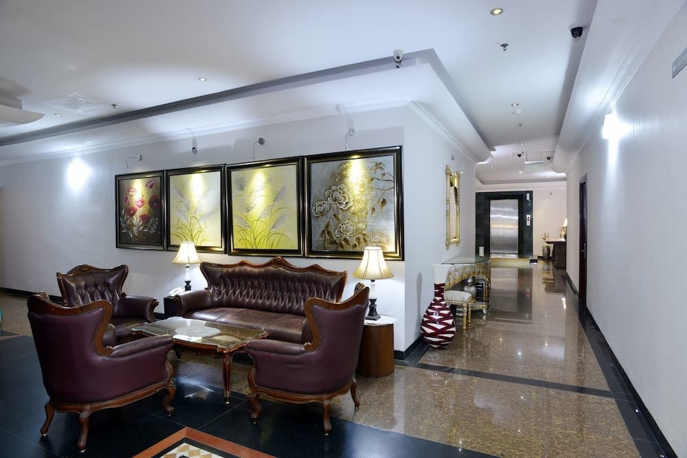 ZEN Rooms Basic Near Sunter Mall - photo 2