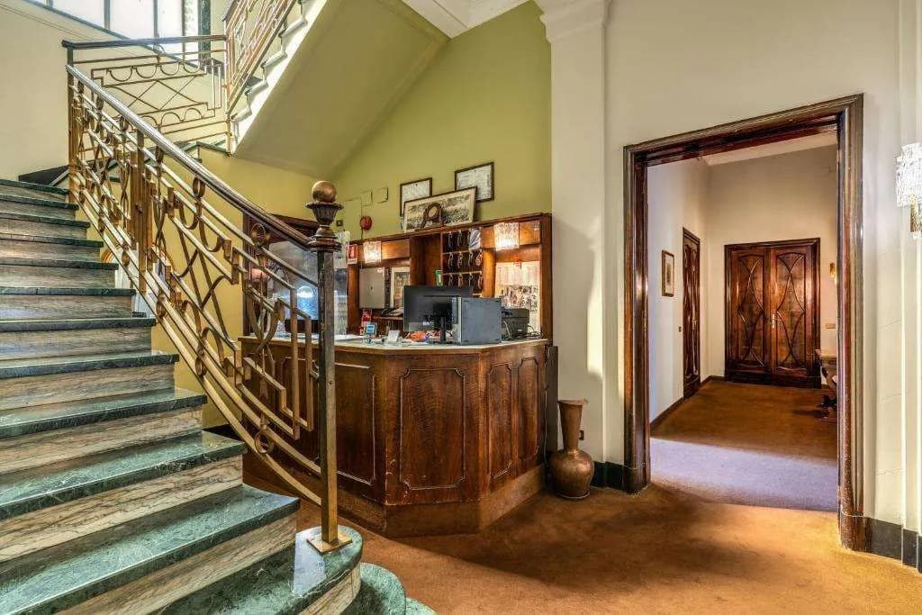 Hotel Apollo - photo 11