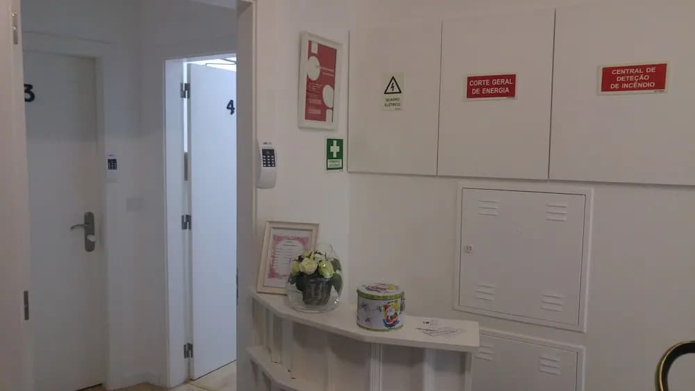 Lisbon Terrace Suites Apartment for Large Groups with Amazing Terrace - photo 8