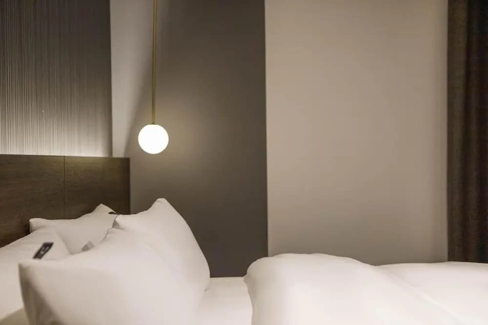 H hotel - photo 5