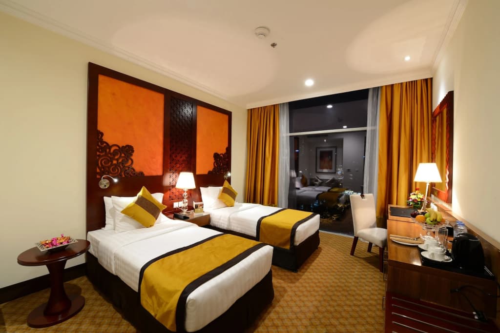 Landmark Premier Hotel - photo 21