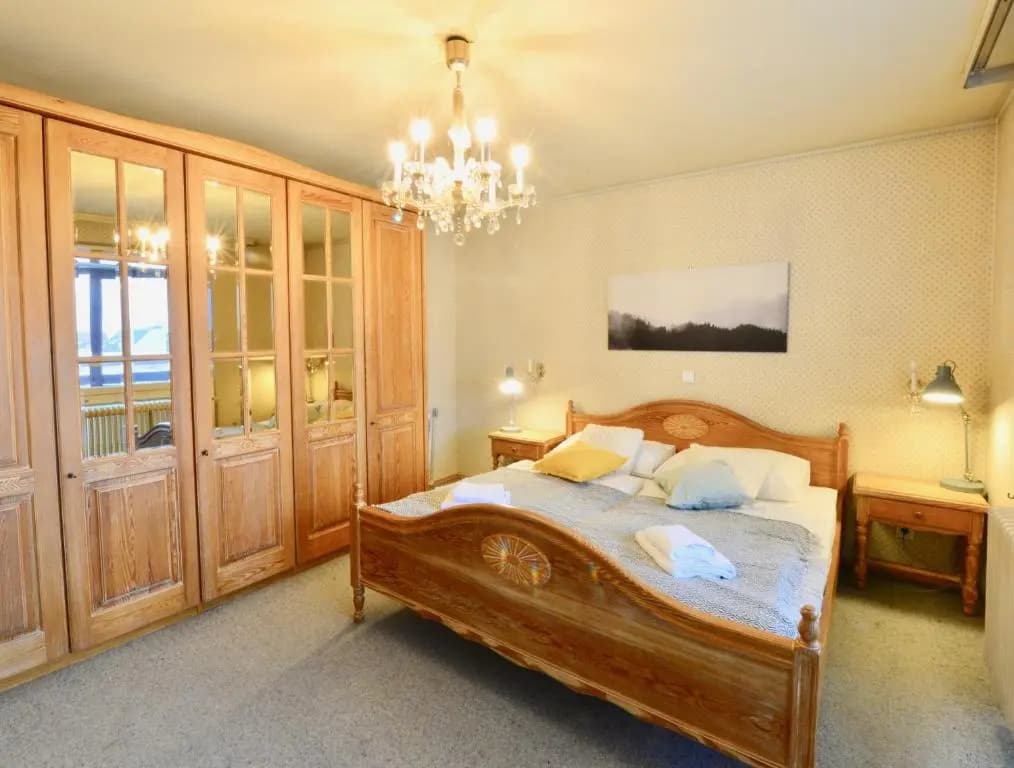 3-Bedroom-Flat With Parking Space - photo 2