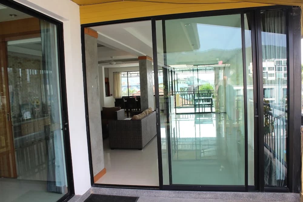 B Happy Resort - photo 8
