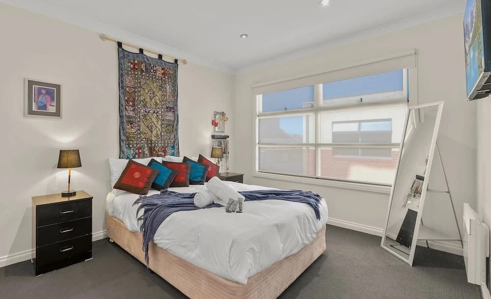 StayCentral - Tranquil Townhouse - photo 5