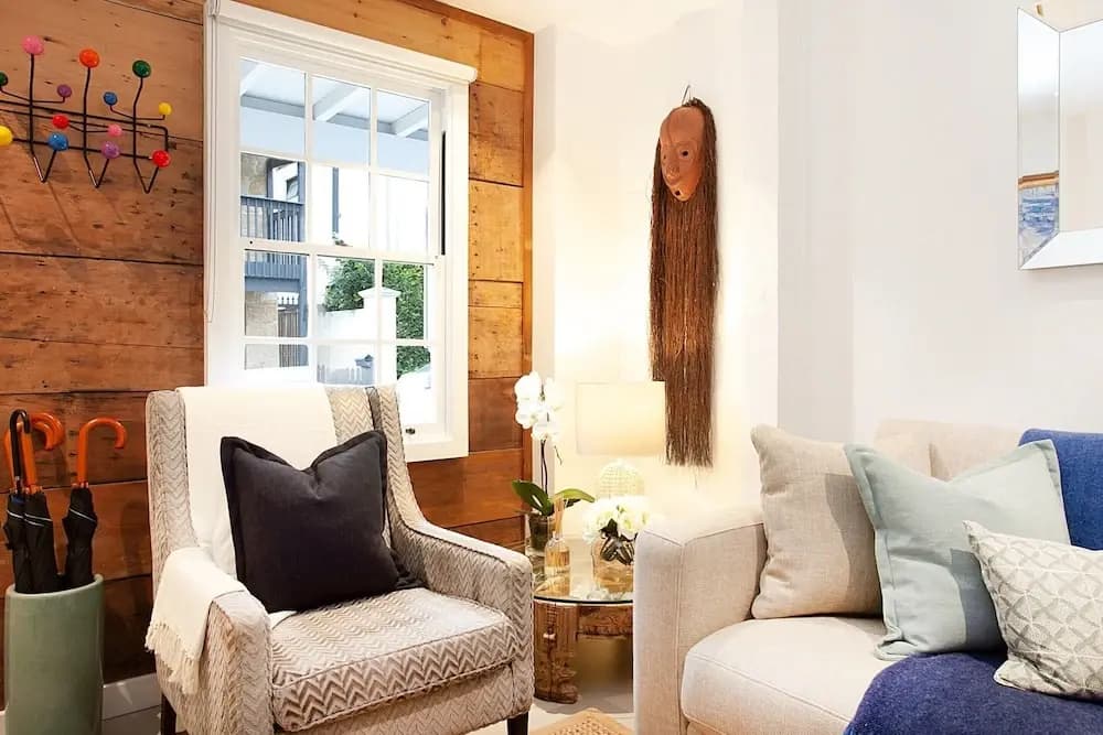 Spacious 3-bed Family House With Courtyard - photo 1