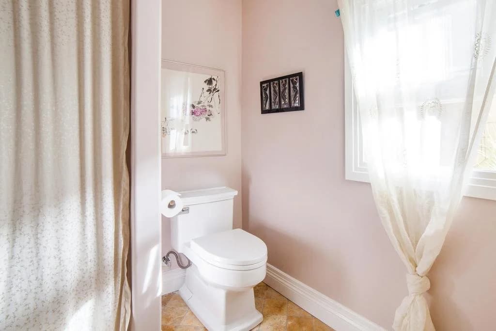 onefinestay - Melrose Avenue II private home - photo 8