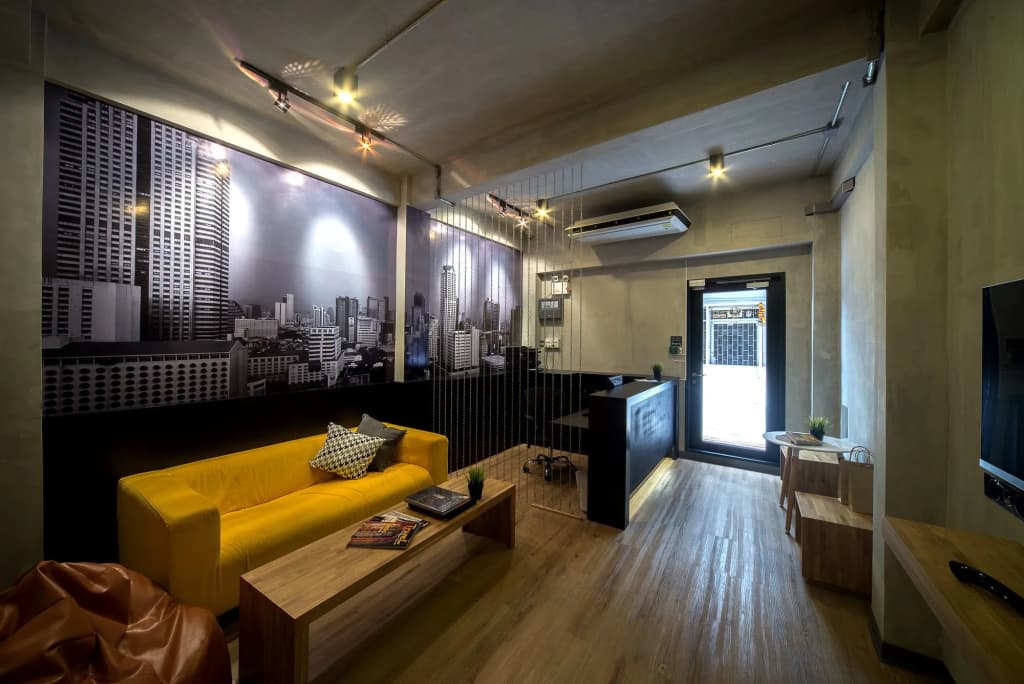 Siam Mitr Hostel - photo 8