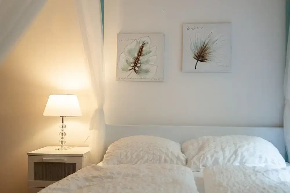 Timeless 2BR Near Downtown - photo 3
