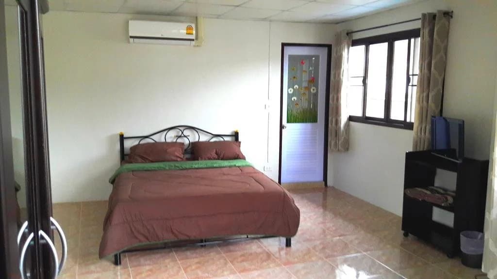D & N hostel - photo 21