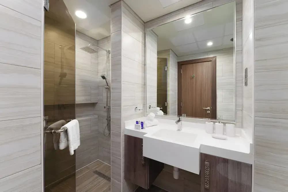 Maison Privee - Modern Living w/ Premium Amenities close to Marina - photo 6