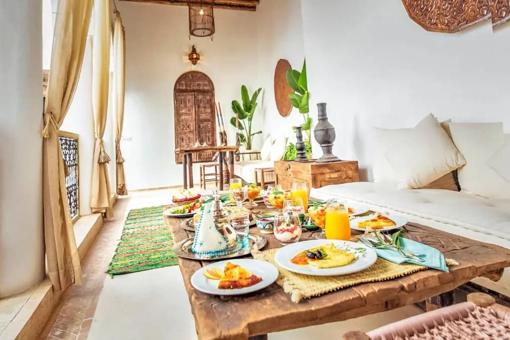 Marrakesh Villa Sleeps 14 with Pool - photo 10