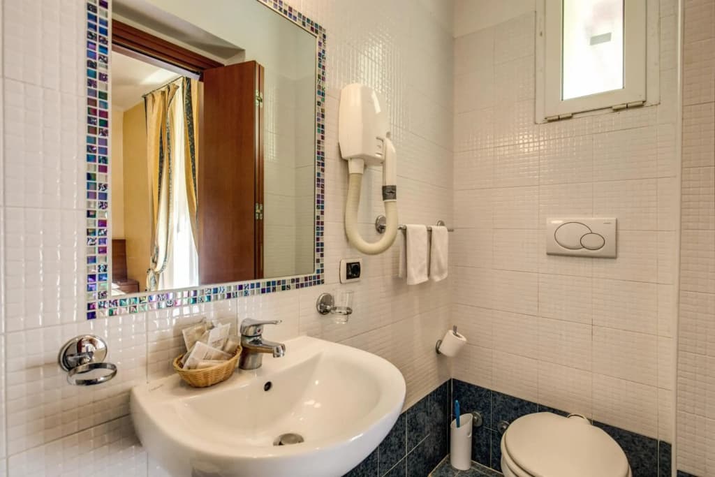 Hotel Maryelen - photo 13