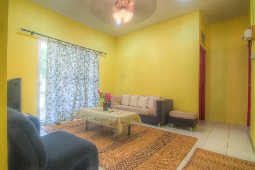 Budget Umi Homestay Kuching - main photo