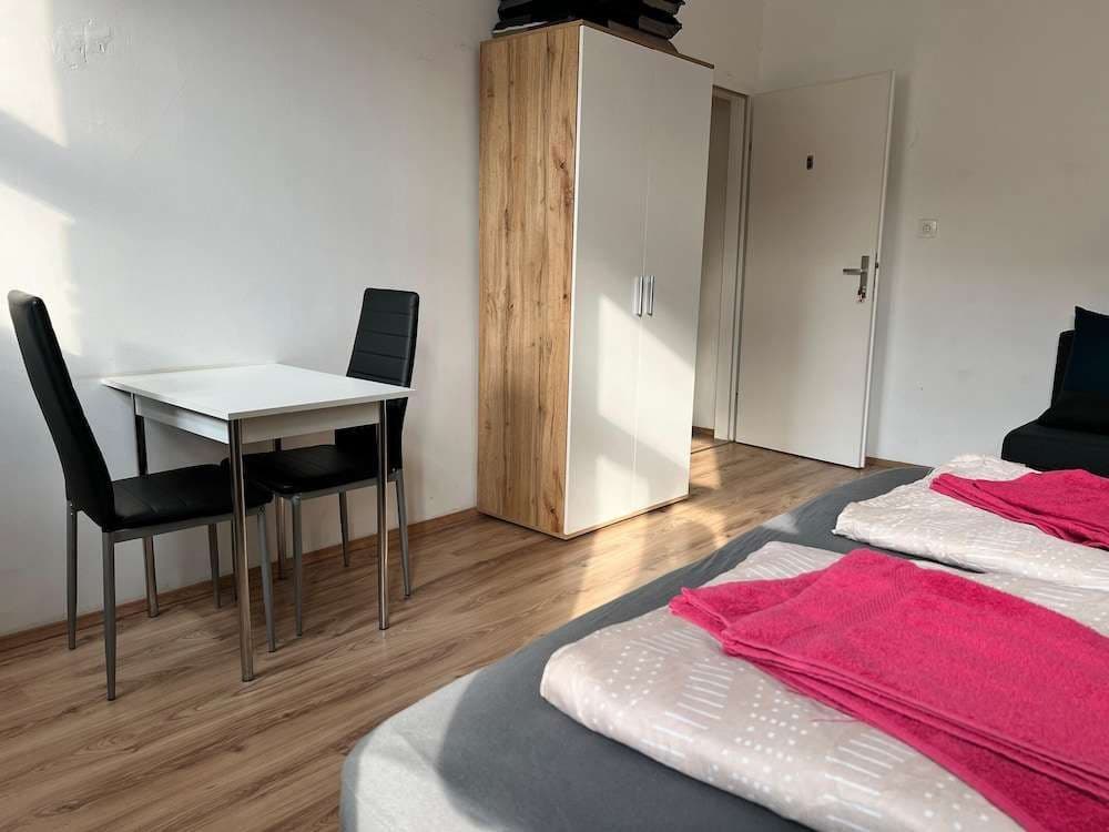Welcoming 4BR shared Apt.-best location - photo 6