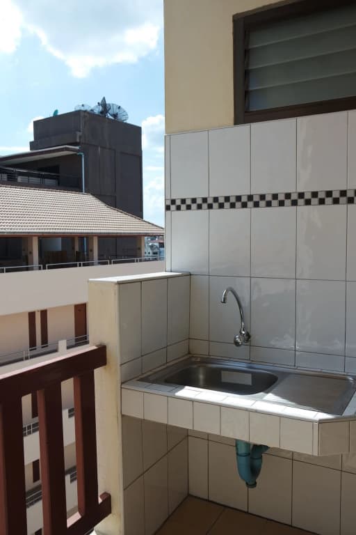 Nikom Court - photo 23