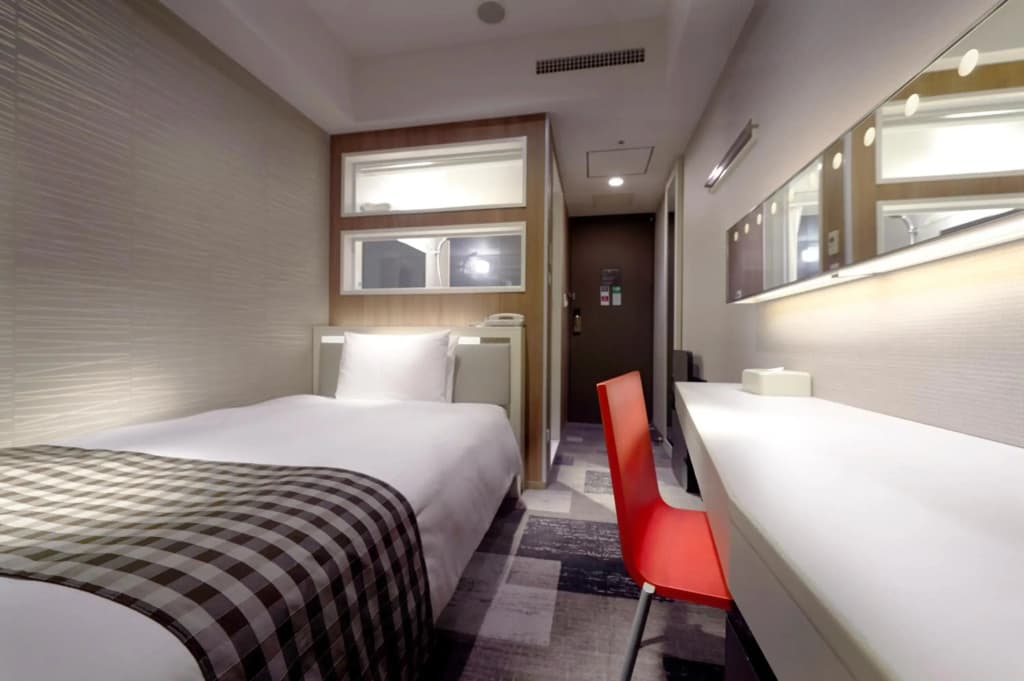 Sotetsu Fresa Inn Shimbashi-Karasumoriguchi - photo 4