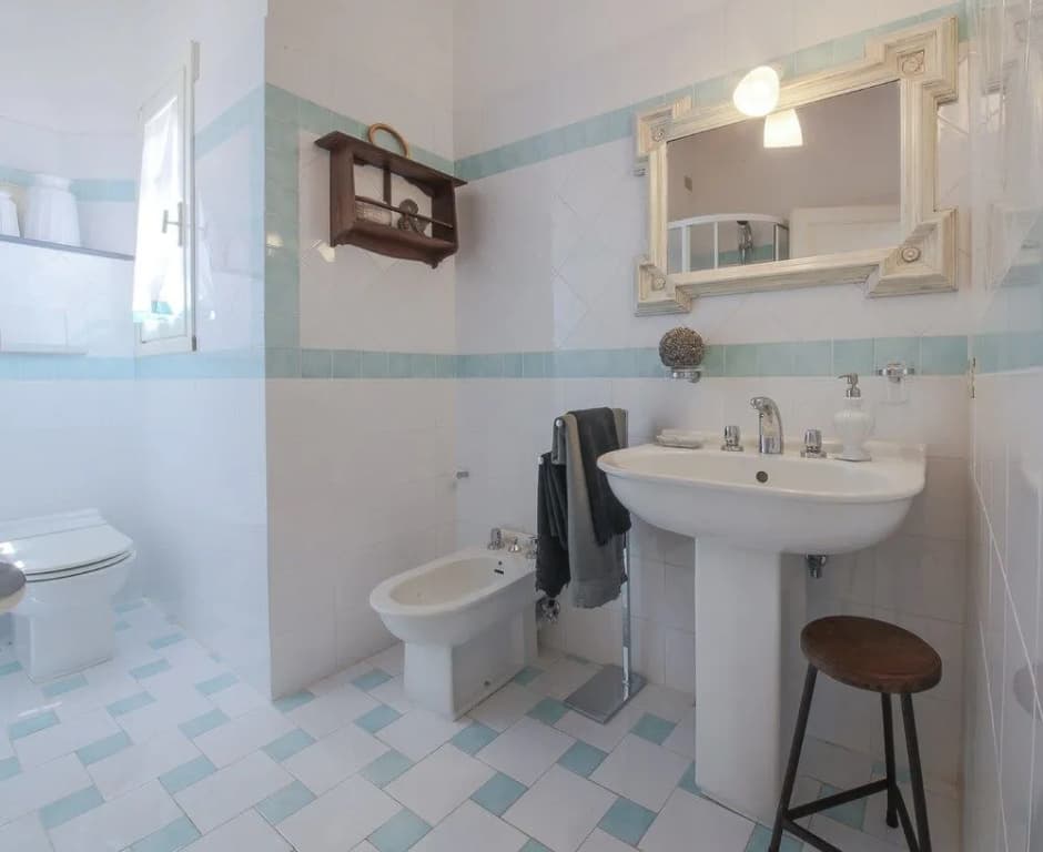 Carlotta's Home - photo 9