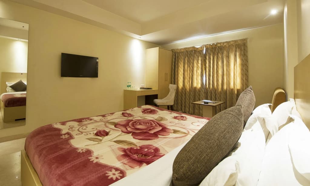 Mayur Hotel - photo 7