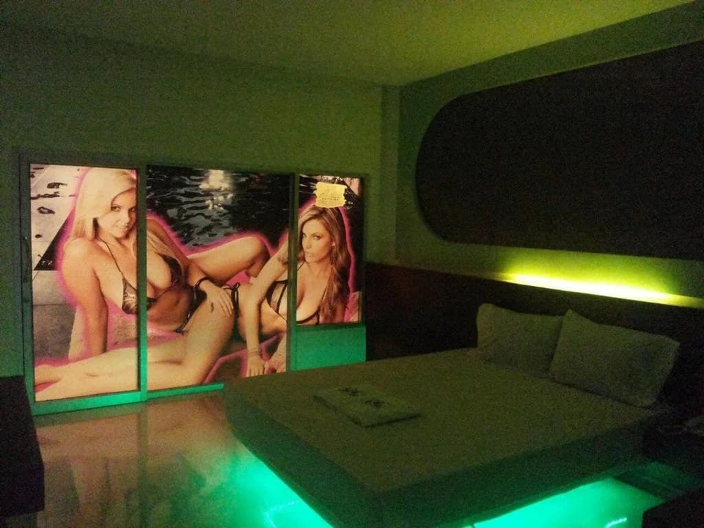 Visa Hotel - photo 8