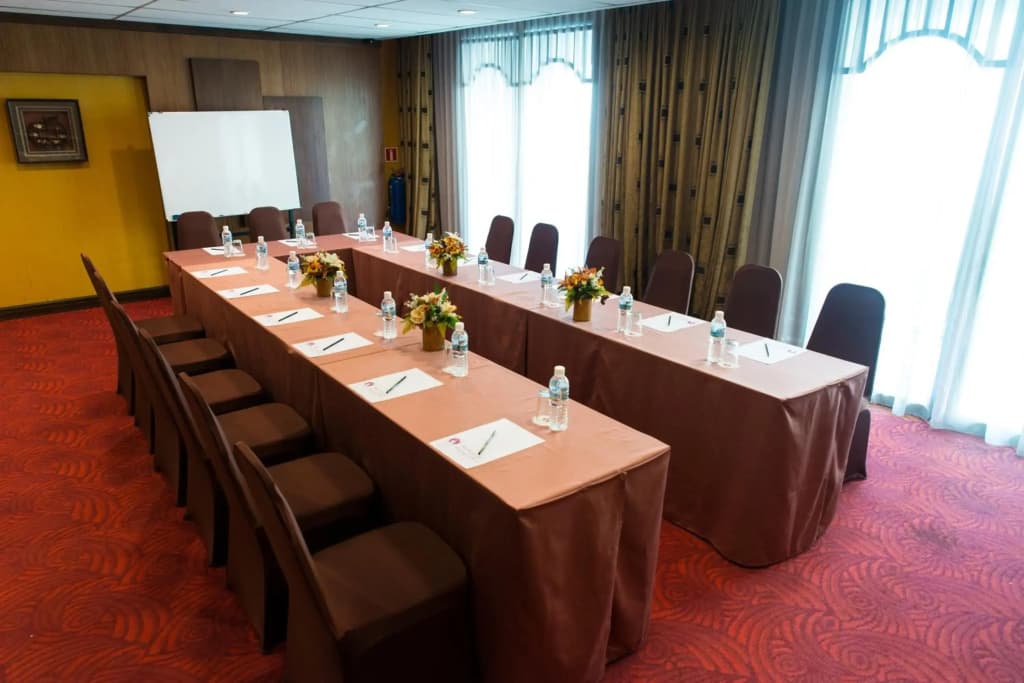 Heritage Hotel - photo 13