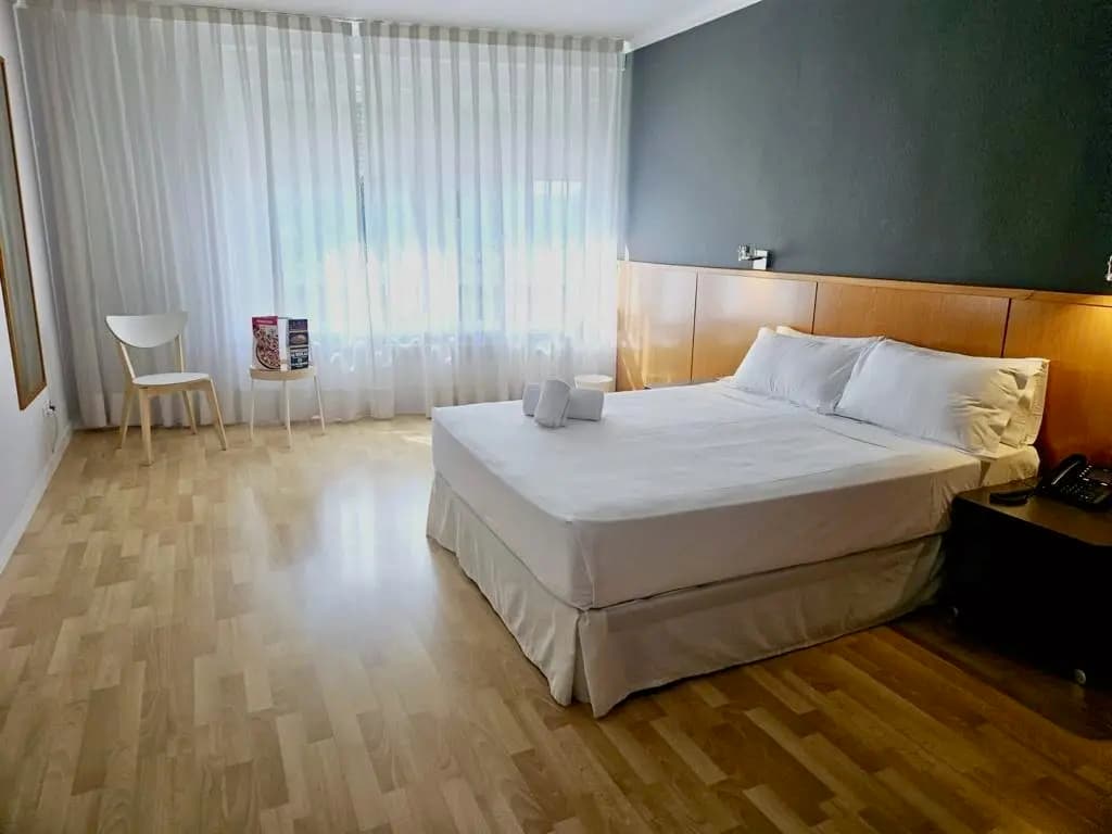 AP Hotel and Parking - photo 27