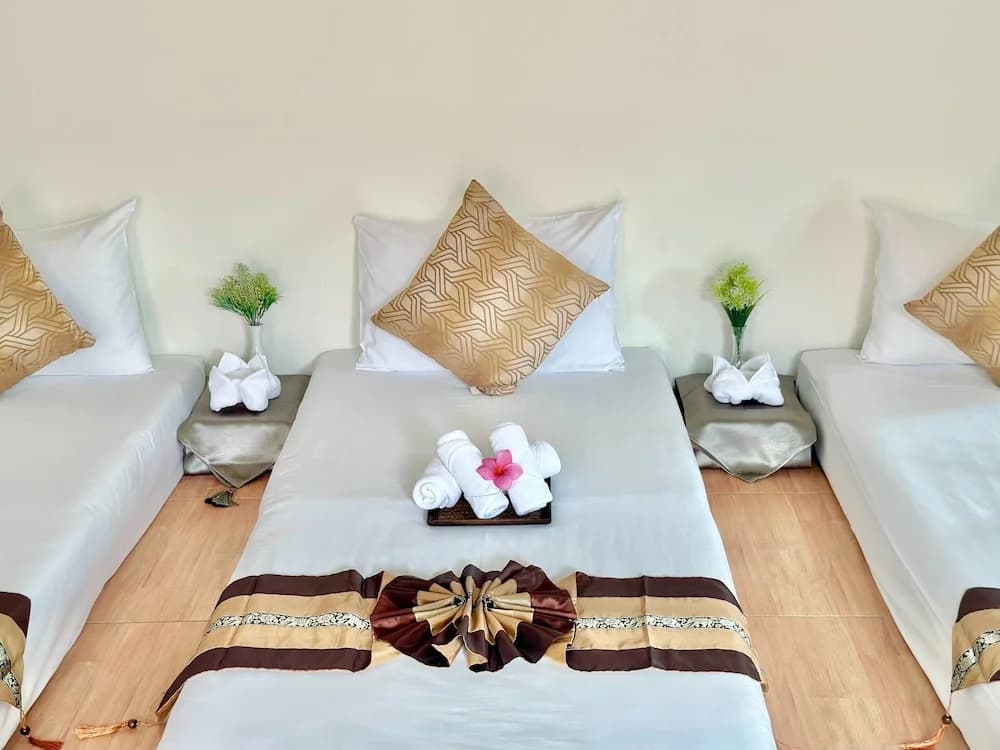 Iris palace - photo 3