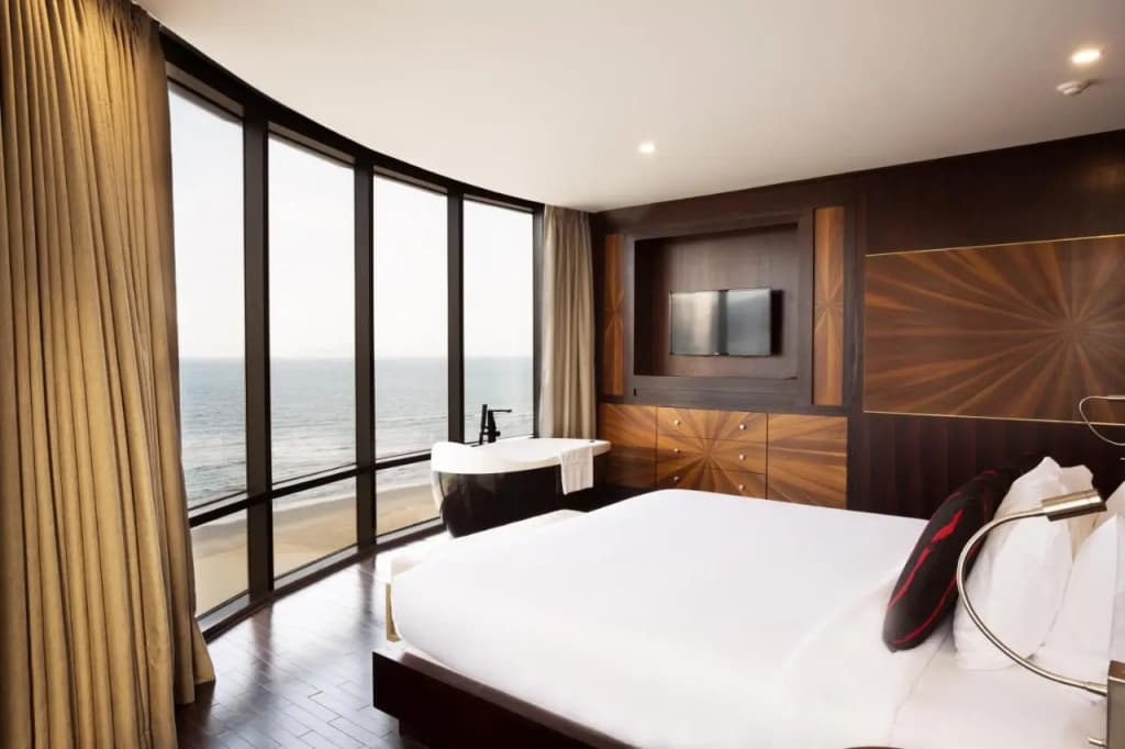 Holiday Beach Hotel Danang - photo 43