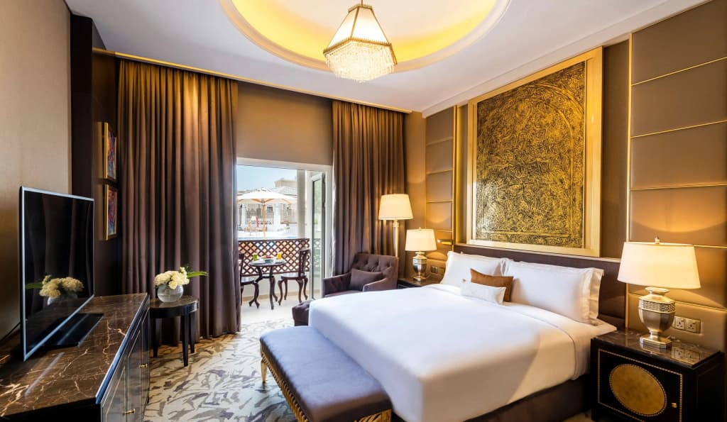 Ezdan Palace Hotel - photo 4