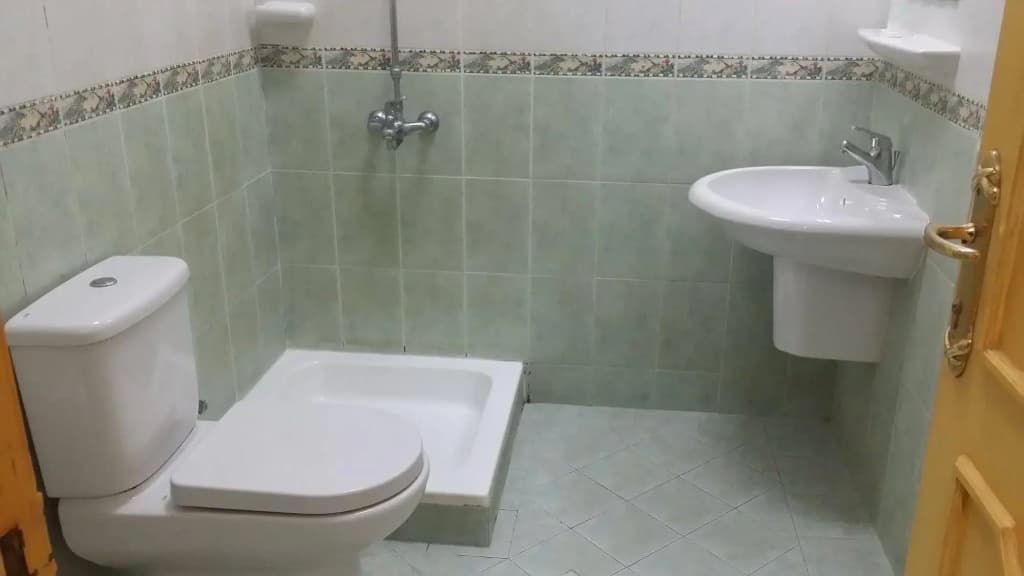 Savoy Inn Hotel - photo 8