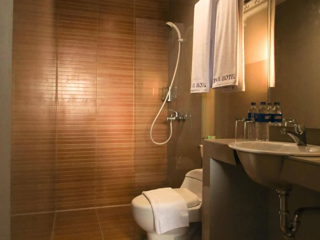 Nida Rooms Senen Market Matraman at Pax Hotel - photo 8