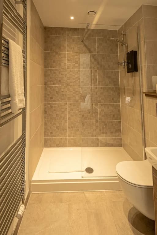 Roomy Comfortable Apartment - photo 16
