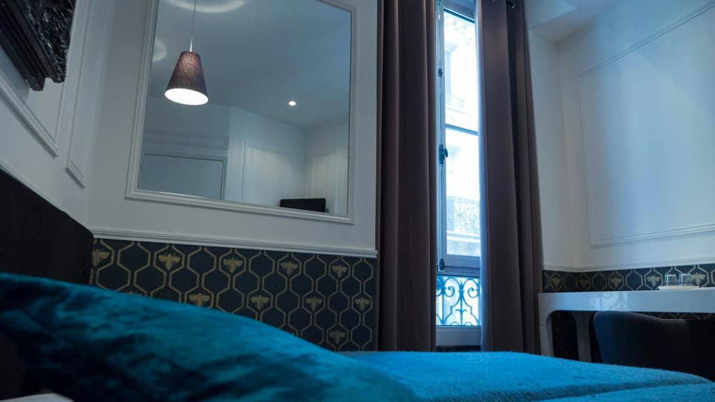 Hotel Petit Saint Honoré - photo 25