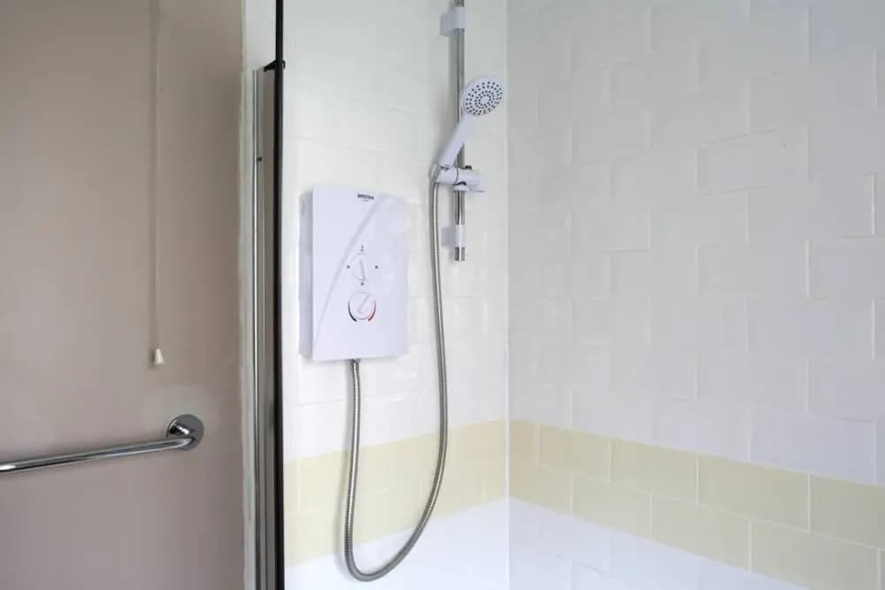 1 Bedroom Apartment By The Meadows - photo 7