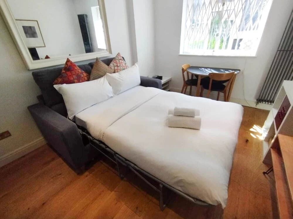 Islington - Shoreditch 1BR Apartment - photo 6
