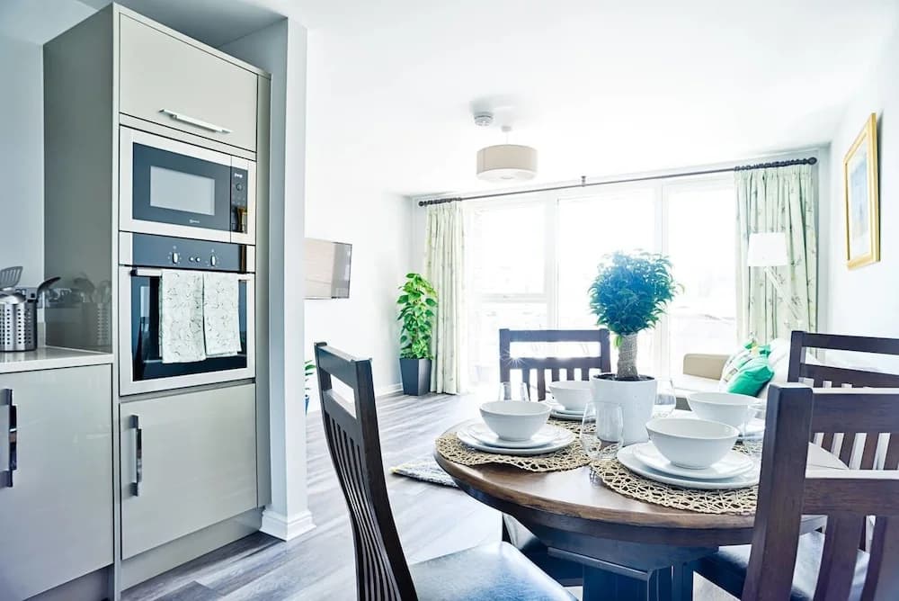 Spacious City Centre 3bed: Free Parking/elevator - photo 11