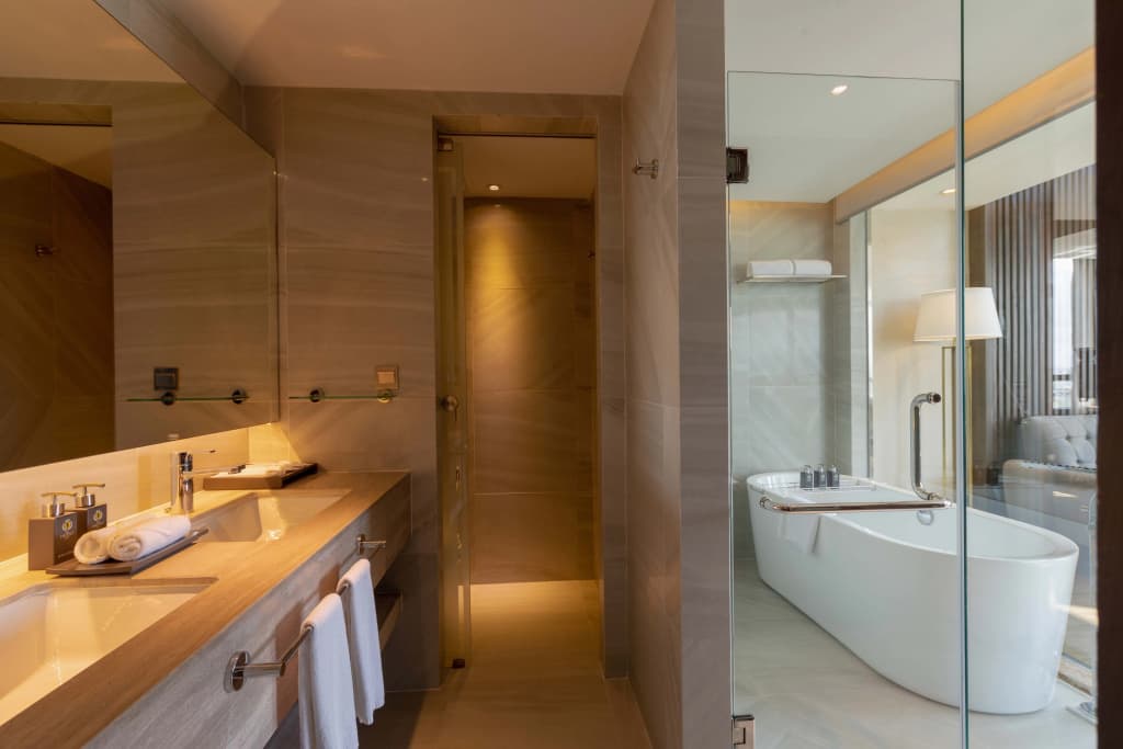 New Orient Hotel Danang - photo 9